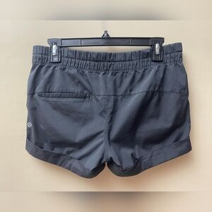 Lululemon spring break away shorts